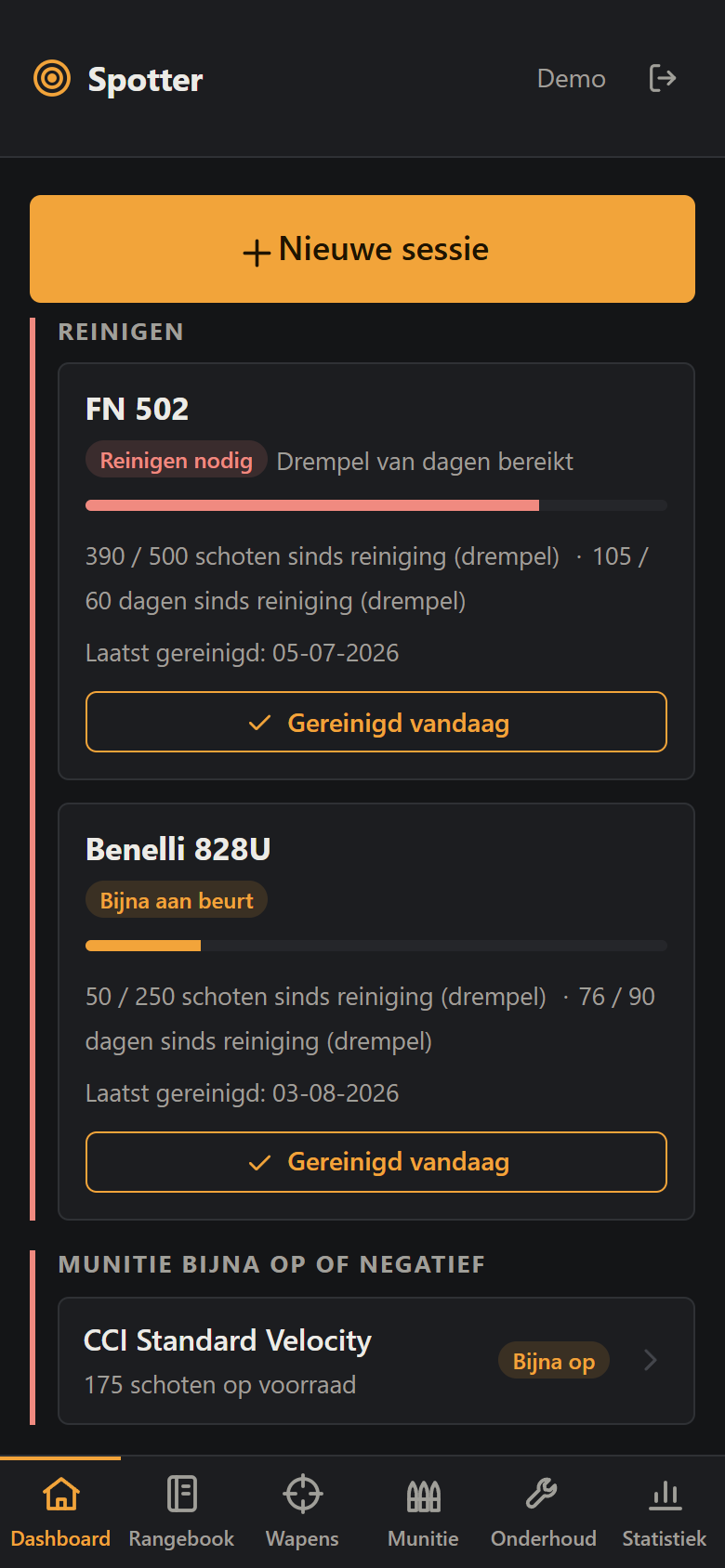 Het dashboard van Spotter op een gsm: de knop Nieuwe sessie en wat aandacht vraagt, zoals een wapen dat gereinigd moet worden of munitie die bijna op is.